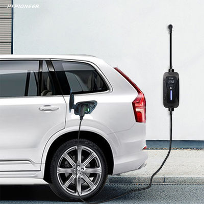 3.5kW Adjustable Current 8A 10A 13A 16A Portable EV Charger With Pilot Light And OLCD